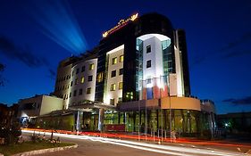 Diplomat Plaza Hotel&Resort
